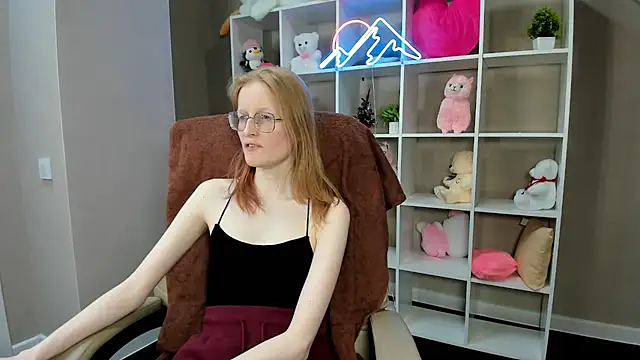 Snapshot of ElizabethHarpper chatting on January 30, 2025, 11:22 am ElizabethHarpper online show from January 30, 2025, 11:22 am