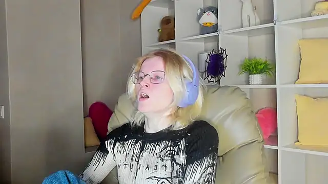 Snapshot of ElizabethHarpper chatting on November 2, 2025, 1:21 am ElizabethHarpper online show from November 2, 2025, 1:21 am