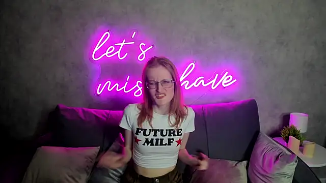 Snapshot of ElizabethHarpper chatting on February 1, 2025, 2:13 pm ElizabethHarpper online show from February 1, 2025, 2:13 pm