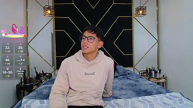 Snapshot of RyanPricee chatting on October 30, 2025, 4:11 am RyanPricee online show from October 30, 2025, 4:11 am