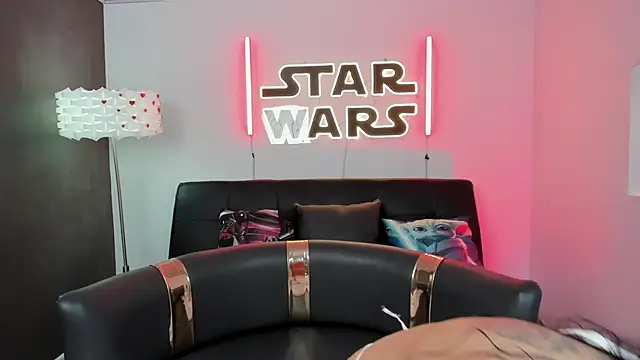 miss   evangeline online show from March 31, 2026, 2:13 am