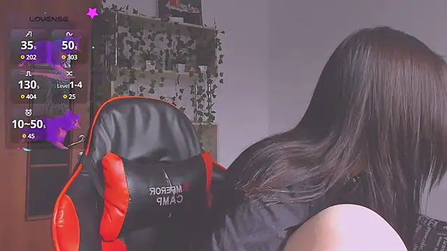 Snapshot of kittenrisha chatting on March 22, 2025, 6:33 am kittenrisha online show from March 22, 2025, 6:33 am