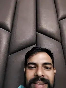 Snapshot of itsmedhawan chatting on October 12, 2025, 3:35 pm itsmedhawan online show from October 12, 2025, 3:35 pm