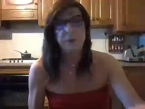 Snapshot of Tiabet chatting on May 21, 2026, 8:50 pm Tiabet online show from May 21, 2026, 8:50 pm