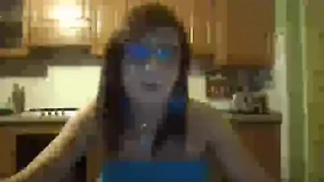 Snapshot of Tiabet chatting on November 4, 2025, 9:07 pm Tiabet online show from November 4, 2025, 9:07 pm