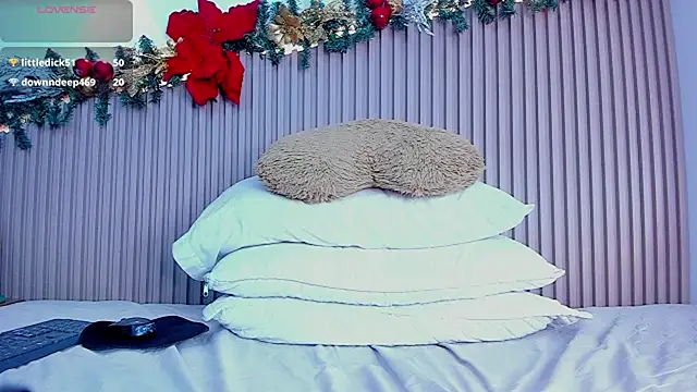 Annie kurt  online show from December 20, 2025, 8:55 pm