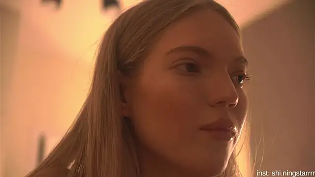 Snapshot of alittlestarrr chatting on February 26, 2025, 4:19 am alittlestarrr online show from February 26, 2025, 4:19 am