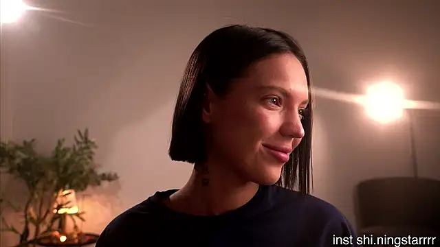 Snapshot of alittlestarrr chatting on February 13, 2026, 6:52 pm alittlestarrr online show from February 13, 2026, 6:52 pm