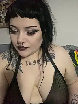 Snapshot of Gothicsiren chatting on January 21, 2025, 9:36 pm Gothicsiren online show from January 21, 2025, 9:36 pm