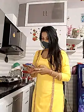 Snapshot of Best-Couple chatting on November 7, 2025, 3:22 am Best-Couple online show from November 7, 2025, 3:22 am