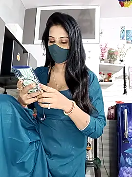 Snapshot of Best-Couple chatting on November 11, 2025, 3:01 am Best-Couple online show from November 11, 2025, 3:01 am