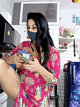 Snapshot of Best-Couple chatting on October 19, 2025, 2:36 am Best-Couple online show from October 19, 2025, 2:36 am