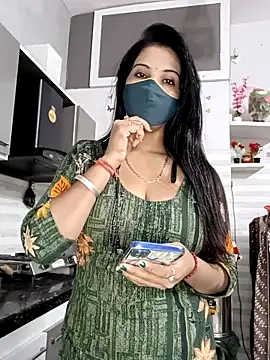 Snapshot of Best-Couple chatting on November 27, 2025, 3:18 am Best-Couple online show from November 27, 2025, 3:18 am