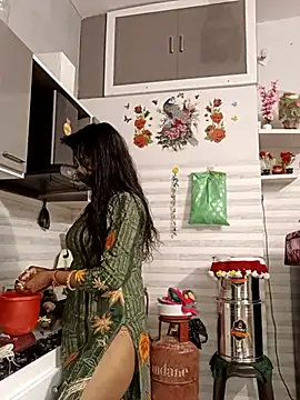 Snapshot of Best-Couple chatting on November 5, 2025, 3:09 am Best-Couple online show from November 5, 2025, 3:09 am