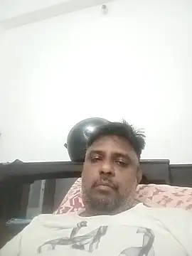 jemes21in online show from November 15, 2025, 6:01 pm