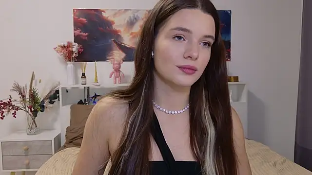 Nellie Medina online show from October 27, 2025, 7:37 pm