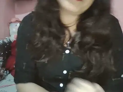 Hot-shanvi online show from December 17, 2025, 3:50 pm