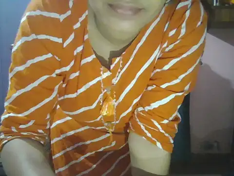 Hot-shanvi online show from November 22, 2025, 3:05 am