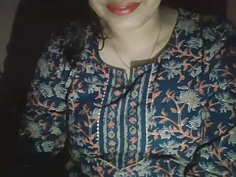 Hot-shanvi online show from December 14, 2025, 3:06 pm