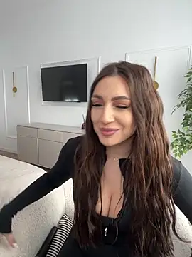 claraxjoyy online show from March 23, 2026, 6:35 am