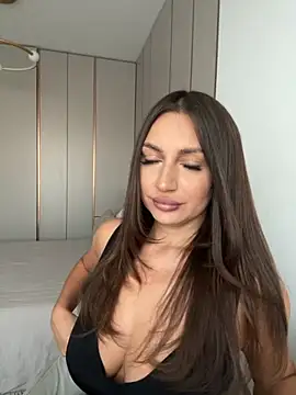 claraxjoyy online show from September 11, 2025, 4:23 am