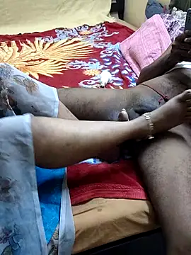 Snapshot of Rathi22 chatting on October 24, 2025, 2:49 pm Rathi22 online show from October 24, 2025, 2:49 pm