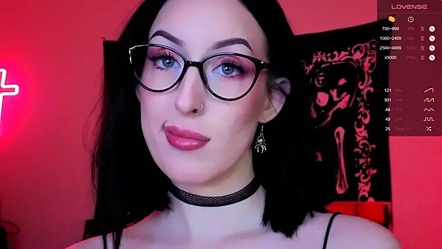 Miss Alice   online show from October 18, 2025, 12:34 am