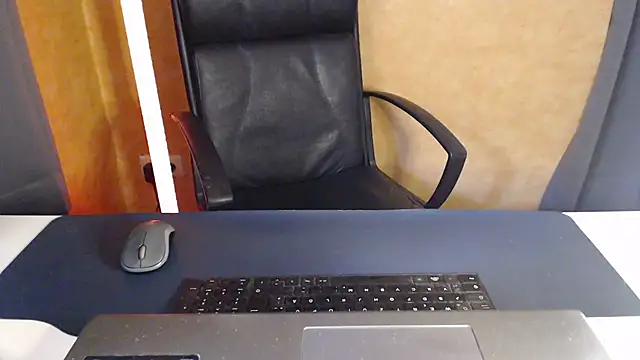 Snapshot of Sweet_Phoenix chatting on July 16, 2026, 8:44 am Sweet Phoenix online show from July 16, 2026, 8:44 am