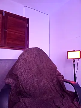 Snapshot of Joylopez_fit chatting on November 17, 2025, 3:27 pm Joylopez fit online show from November 17, 2025, 3:27 pm