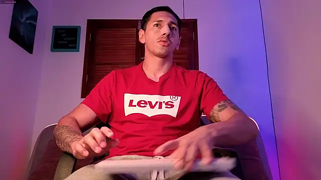 Snapshot of Joylopez_fit chatting on February 20, 2026, 12:07 pm Joylopez fit online show from February 20, 2026, 12:07 pm