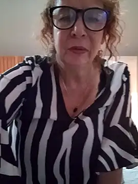 Snapshot of milchanel chatting on February 25, 2025, 4:14 am milchanel online show from February 25, 2025, 4:14 am