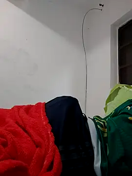 fredfgr online show from April 19, 2026, 8:33 pm