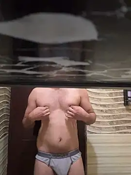 skyisthelimit12 online show from February 2, 2025, 5:53 am