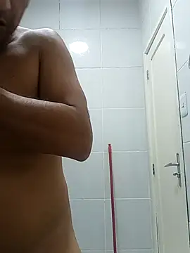 aventuras1508 online show from April 10, 2026, 12:39 am