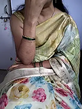 Snapshot of lovelygirl4567 chatting on February 3, 2026, 6:33 am lovelygirl4567 online show from February 3, 2026, 6:33 am