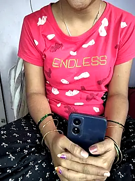 Snapshot of lovelygirl4567 chatting on February 1, 2026, 10:57 am lovelygirl4567 online show from February 1, 2026, 10:57 am