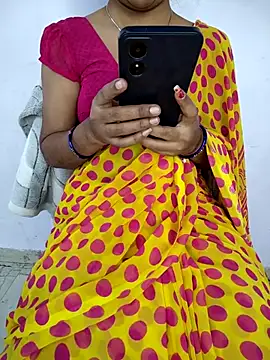 Snapshot of lovelygirl4567 chatting on February 26, 2026, 5:18 am lovelygirl4567 online show from February 26, 2026, 5:18 am