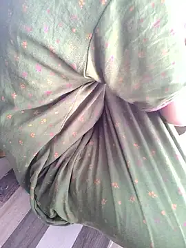 Snapshot of lovelygirl4567 chatting on October 5, 2025, 3:30 am lovelygirl4567 online show from October 5, 2025, 3:30 am