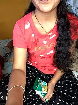 Snapshot of lovelygirl4567 chatting on October 11, 2025, 8:37 am lovelygirl4567 online show from October 11, 2025, 8:37 am