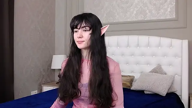 Snapshot of Little__Iris chatting on March 9, 2025, 4:27 am Little Iris online show from March 9, 2025, 4:27 am