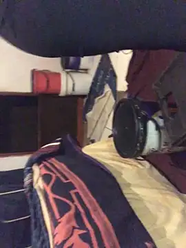 MKbesxxx online show from April 15, 2026, 8:31 pm