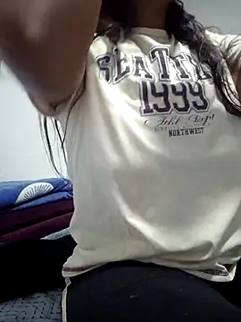 PaulaOrtiz 1 online show from October 5, 2025, 2:02 am