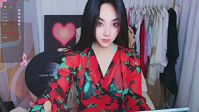 Snapshot of xiaotiantian-76 chatting on November 17, 2025, 2:26 am xiaotiantian-76 online show from November 17, 2025, 2:26 am