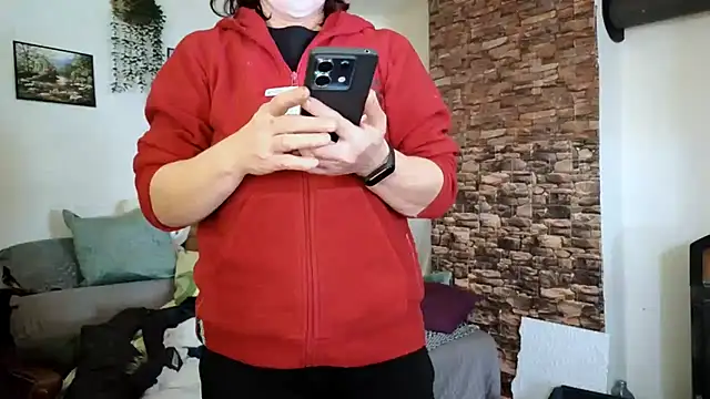 Snapshot of roxyyyrose chatting on February 10, 2025, 11:46 am roxyyyrose online show from February 10, 2025, 11:46 am