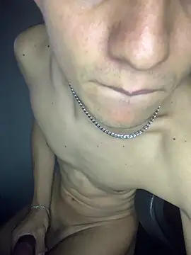 gabrielzinnnn085 online show from October 7, 2025, 10:00 pm