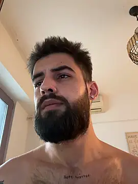 Snapshot of HairyRobxxx chatting on July 1, 2026, 5:35 pm HairyRobxxx online show from July 1, 2026, 5:35 pm