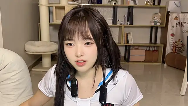 Snapshot of Chenjing0 chatting on October 5, 2025, 2:24 am Chenjing0 online show from October 5, 2025, 2:24 am