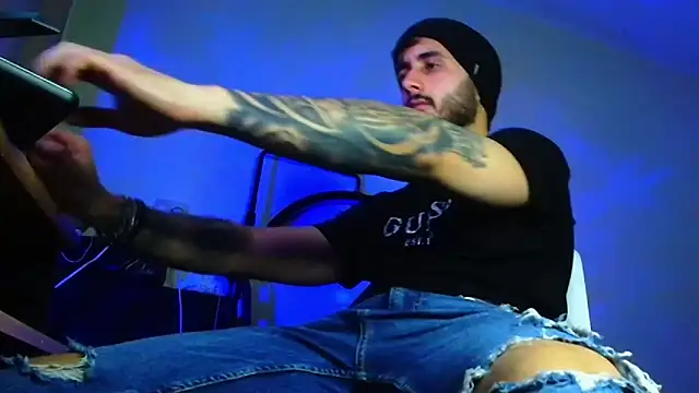 XanderCage99 online show from April 14, 2026, 9:42 pm