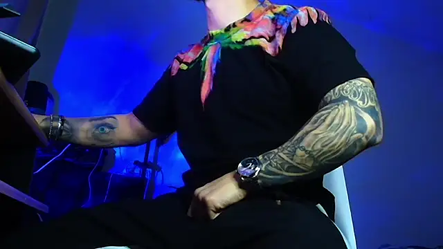 XanderCage99 online show from May 14, 2026, 7:44 pm