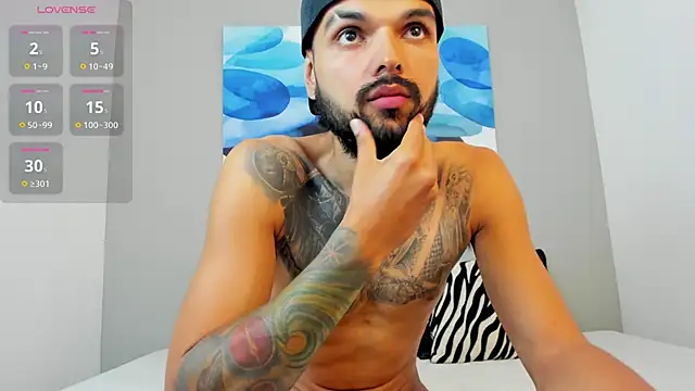 Snapshot of Emilio_Wolf chatting on February 8, 2025, 10:08 pm Emilio Wolf online show from February 8, 2025, 10:08 pm